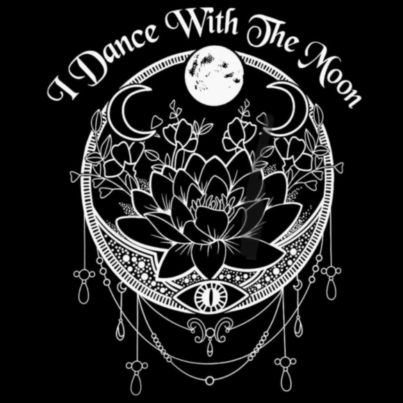 Meet Luna - Picture 16 of 16